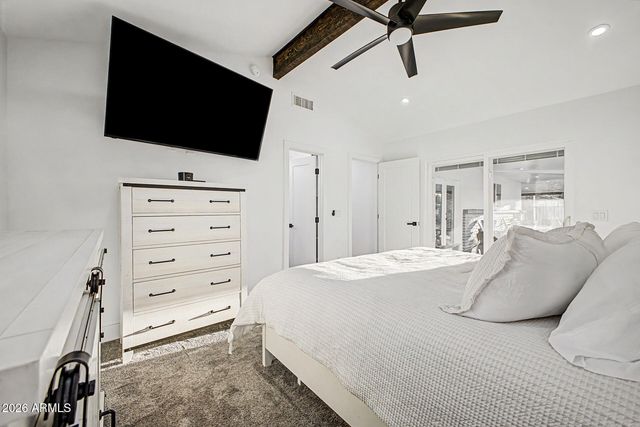 1040 W ENCINAS Street, Gilbert, AZ 85233
