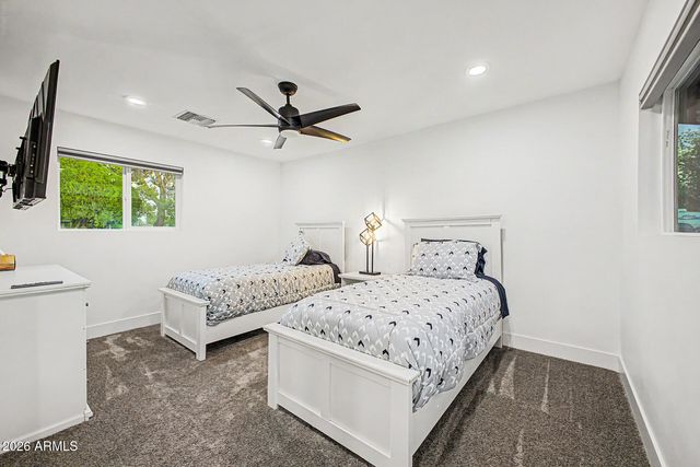 1040 W ENCINAS Street, Gilbert, AZ 85233