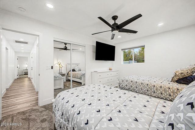 1040 W ENCINAS Street, Gilbert, AZ 85233