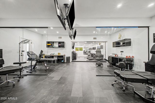 1040 W ENCINAS Street, Gilbert, AZ 85233