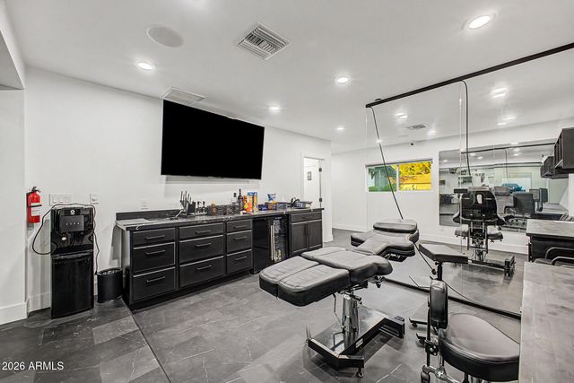 1040 W ENCINAS Street, Gilbert, AZ 85233