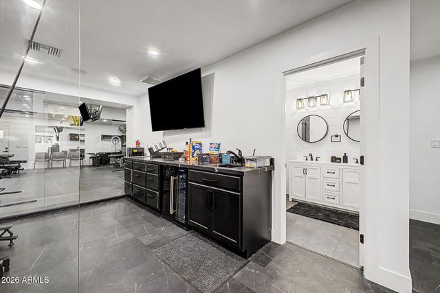1040 W ENCINAS Street, Gilbert, AZ 85233