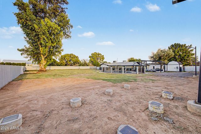 1040 W ENCINAS Street, Gilbert, AZ 85233