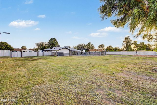 1040 W ENCINAS Street, Gilbert, AZ 85233