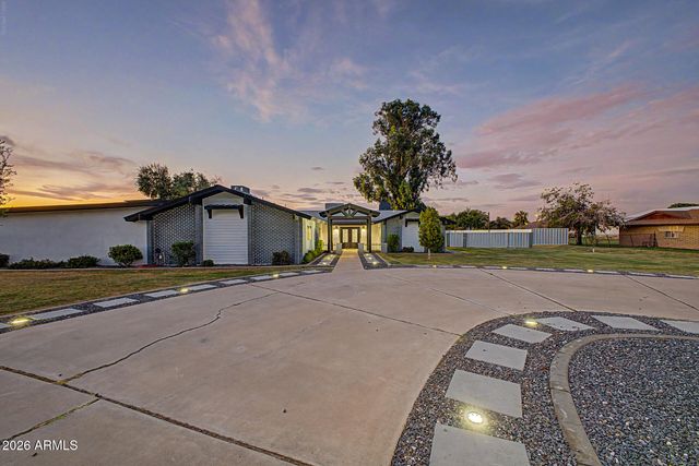 1040 W ENCINAS Street, Gilbert, AZ 85233