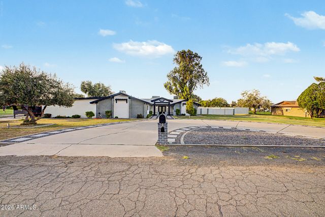 1040 W ENCINAS Street, Gilbert, AZ 85233