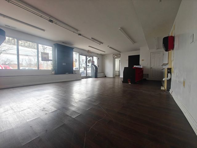 12 Vernon St, Wakefield, MA 01880