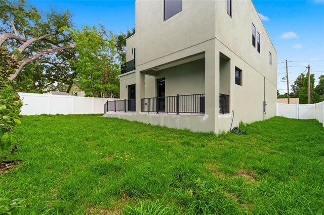 1090 MAIN STREET, Safety Harbor, FL 34695
