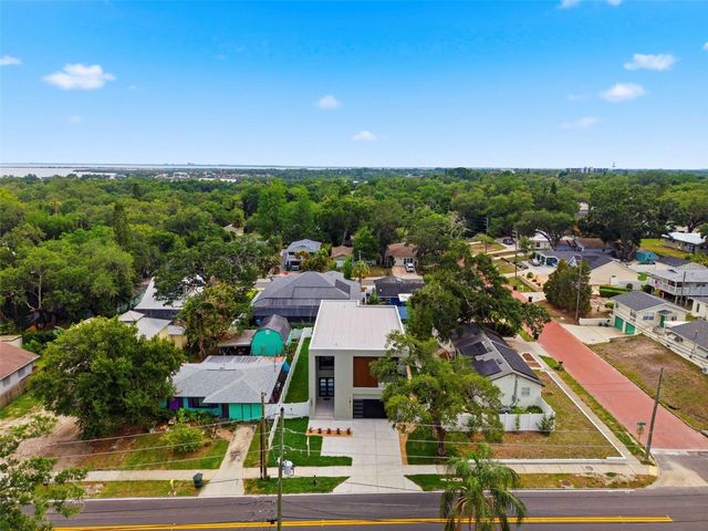 1090 MAIN STREET, Safety Harbor, FL 34695