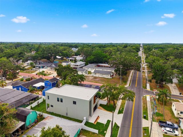1090 MAIN STREET, Safety Harbor, FL 34695