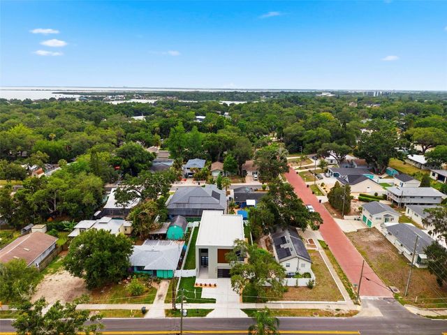 1090 MAIN STREET, Safety Harbor, FL 34695