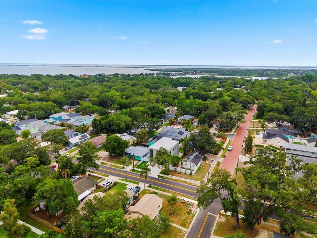 1090 MAIN STREET, Safety Harbor, FL 34695