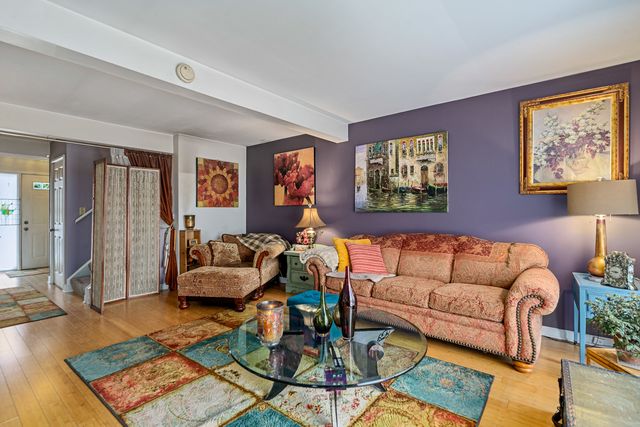 130 Jermone Lane, Bolingbrook, IL 60440