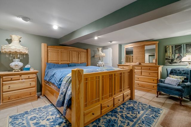 130 Jermone Lane, Bolingbrook, IL 60440