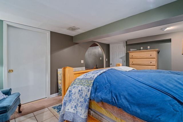 130 Jermone Lane, Bolingbrook, IL 60440