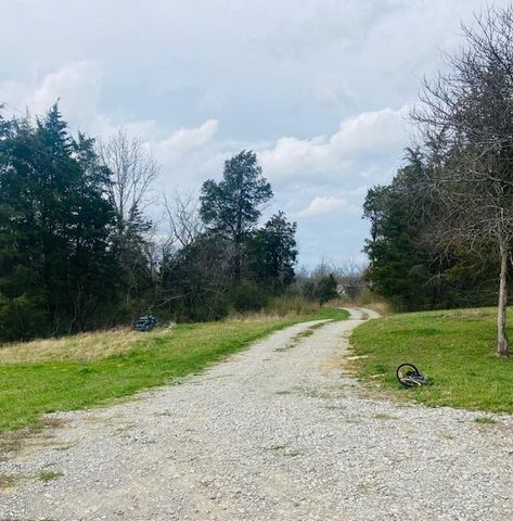 528 Indian Creek Road, Harrodsburg, KY 40330