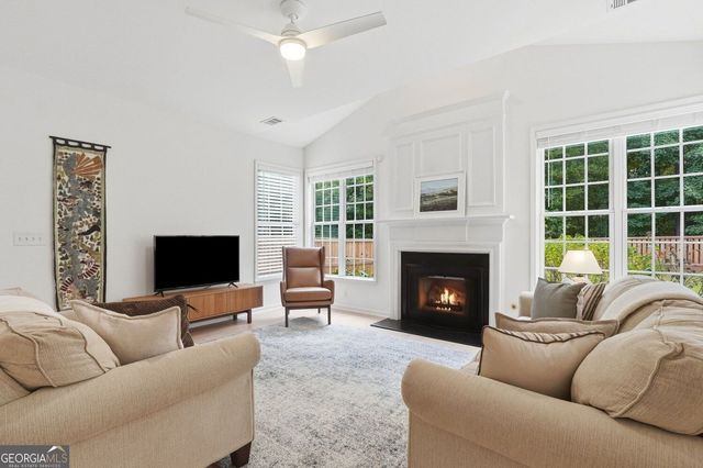 124 Santa Anita Trail, Woodstock, GA 30189