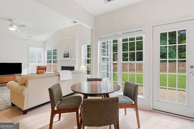 124 Santa Anita Trail, Woodstock, GA 30189