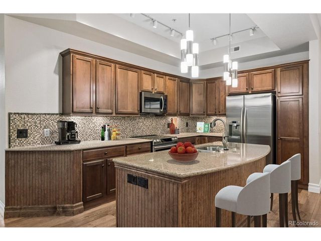 7820 Inverness Blvd 206, Englewood, CO 80112