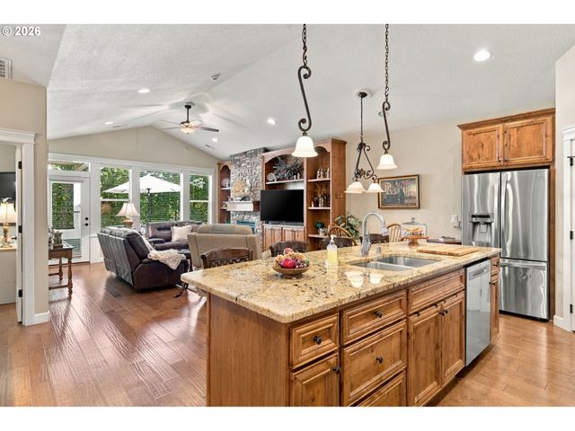 4111 Se 177TH Ln, Vancouver, WA 98683