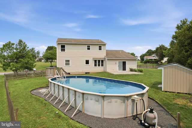 104 NOBLE DR, Perkasie, PA 18944