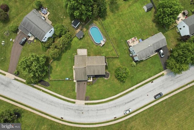 104 NOBLE DR, Perkasie, PA 18944