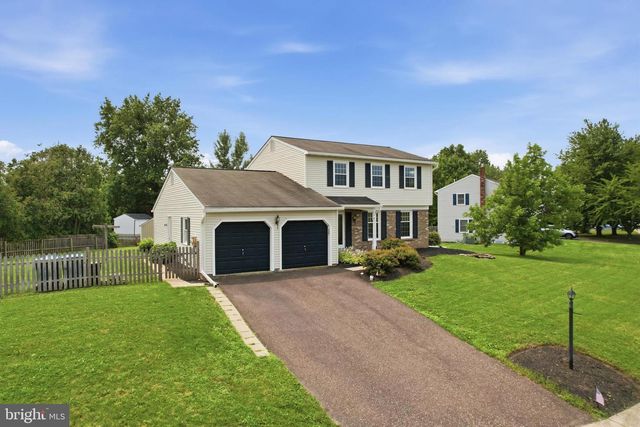 104 NOBLE DR, Perkasie, PA 18944