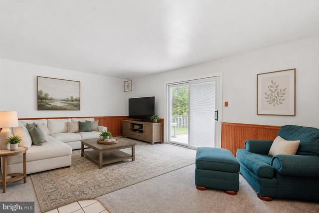 104 NOBLE DR, Perkasie, PA 18944