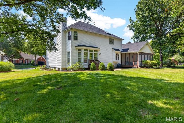 195 Muirfield Forest Court, St Charles, MO 63304