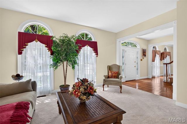 195 Muirfield Forest Court, St Charles, MO 63304