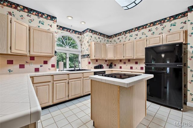 195 Muirfield Forest Court, St Charles, MO 63304