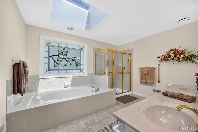 195 Muirfield Forest Court, St Charles, MO 63304