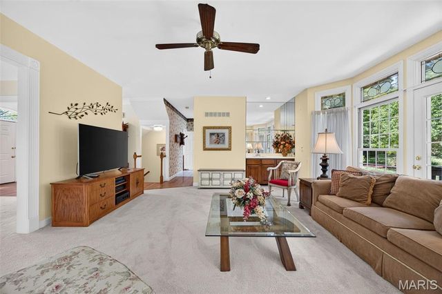 195 Muirfield Forest Court, St Charles, MO 63304