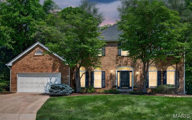 195 Muirfield Forest Court, St Charles, MO 63304
