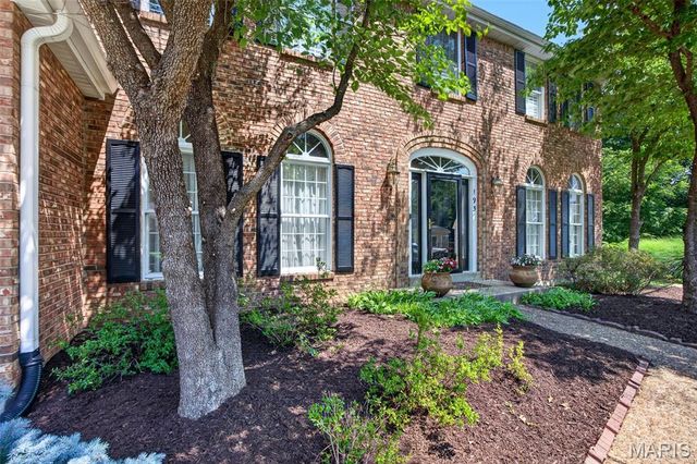 195 Muirfield Forest Court, St Charles, MO 63304