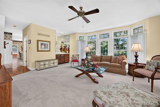195 Muirfield Forest Court, St Charles, MO 63304
