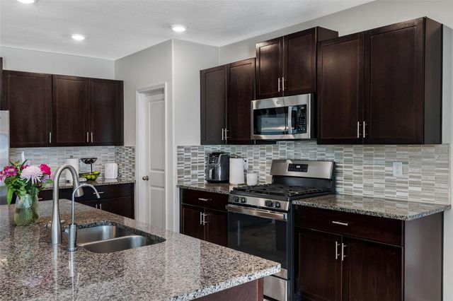 10369 BLUE PLUME COURT, Riverview, FL 33578