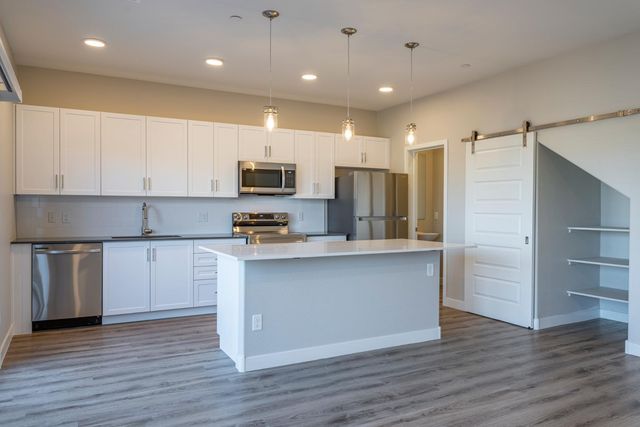 432 S 32nd Street Unit 122, Mesa, AZ 85204