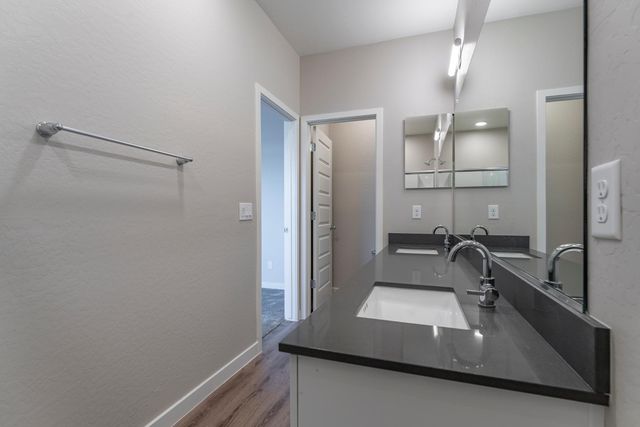 432 S 32nd Street Unit 122, Mesa, AZ 85204