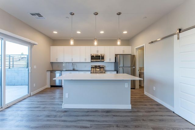432 S 32nd Street Unit 122, Mesa, AZ 85204