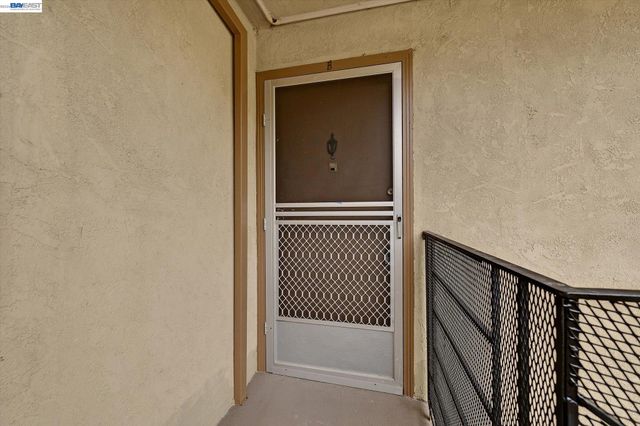 145 Chumalia St, San Leandro, CA 94577