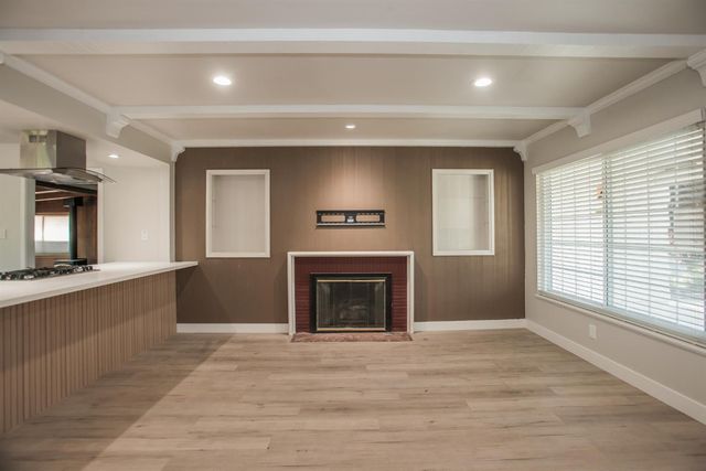 2912 Leta Ln, Sacramento, CA 95821