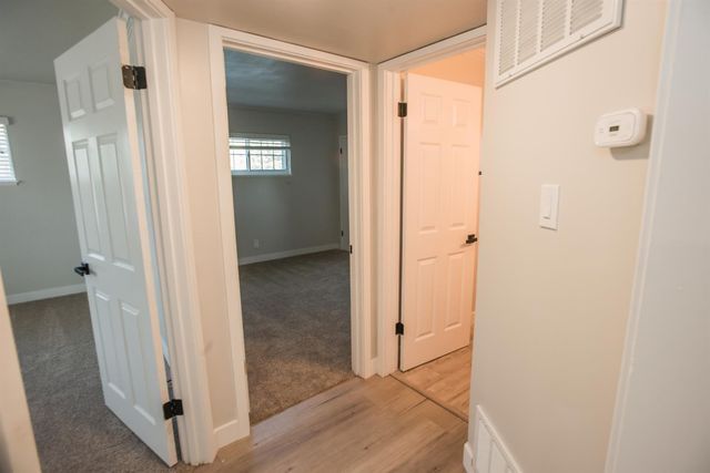 2912 Leta Ln, Sacramento, CA 95821