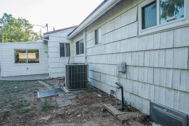 2912 Leta Ln, Sacramento, CA 95821