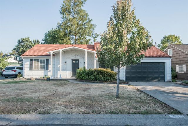 2912 Leta Ln, Sacramento, CA 95821