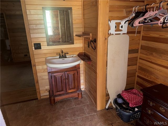 13585 Fondren Road, Northport, AL 35475