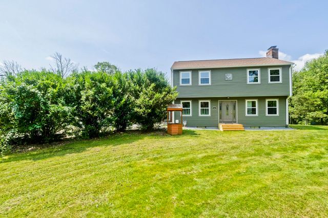 184 Pitcher St, Montgomery, MA 01085