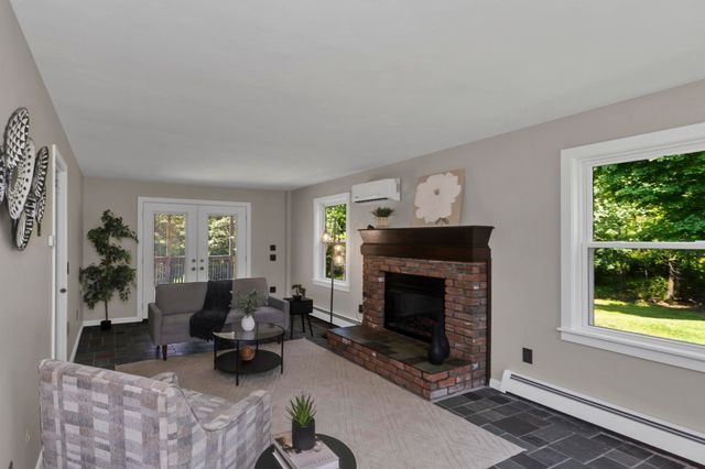 184 Pitcher St, Montgomery, MA 01085