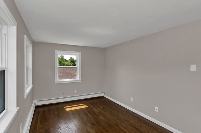 184 Pitcher St, Montgomery, MA 01085