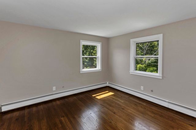 184 Pitcher St, Montgomery, MA 01085
